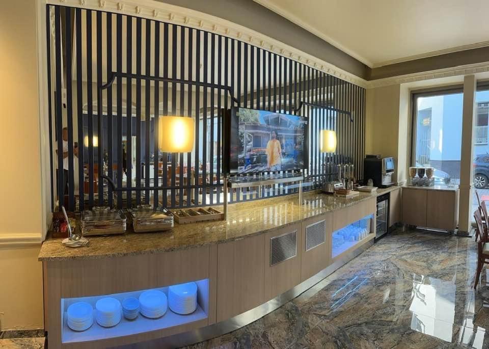Hotel Royal กลีวิตเซ ภายนอก รูปภาพ