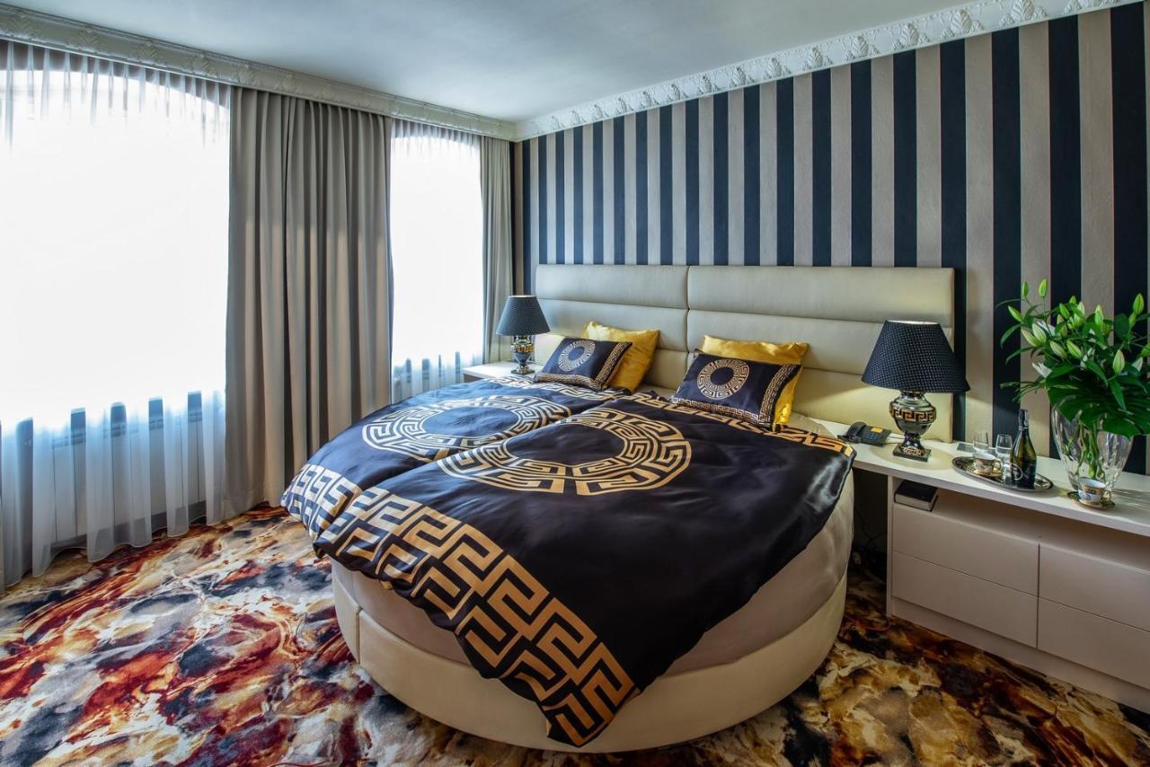 Hotel Royal กลีวิตเซ ภายนอก รูปภาพ